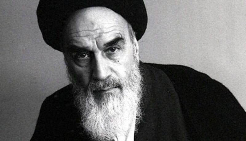 Ayatollah-Khomeini-Irania-001