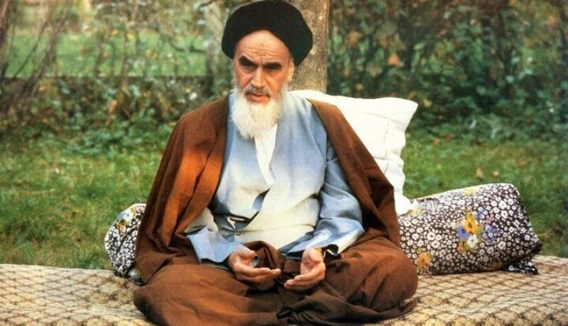 profil-ayatollah-ruhollah-khomeini-imam-syiah-pendiri-republik-islam-iran-ibi